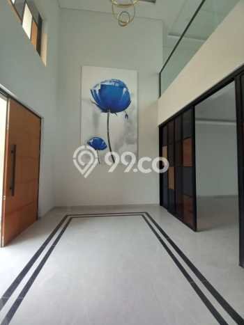 Rumah Luxury Modern Siap Huni di Sentul City Bogor Rumah Luxury Modern Siap Huni di Sentul City Bogor