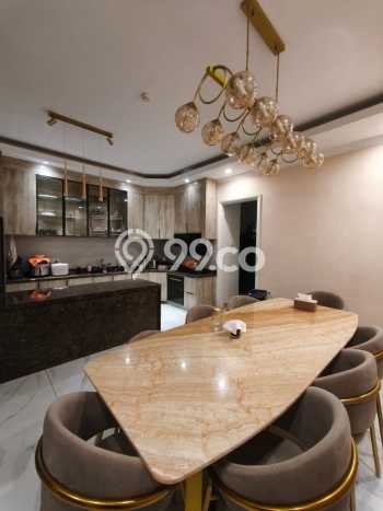 Jual Rumah Mewah Megah Dengan View Cantik di Puri Mansion, Jakarta Barat Jual Rumah Mewah Megah Dengan View Cantik di Puri Mansion, Jakarta Barat