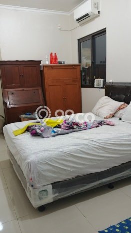 Jual Rumah Eksklusif 4 KT di Villa Melati Mas, Tangerang Selatan Jual Rumah Eksklusif 4 KT di Villa Melati Mas, Tangerang Selatan