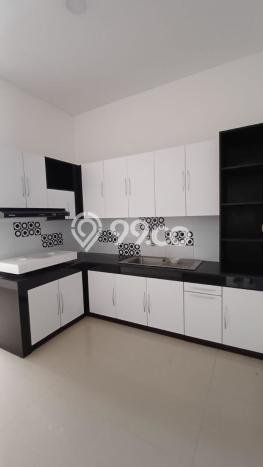 Ready to Use! Luxury House LT 208m2 Desain Elegan di Setra Duta Ready to Use! Luxury House LT 208m2 Desain Elegan di Setra Duta
