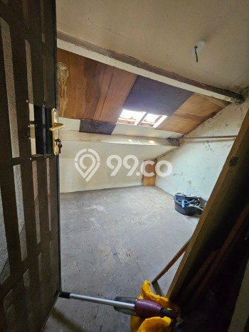 Dijual Cepat Rumah Bagus Siap Huni LB 180m2 di Karawaci, Tangerang Dijual Cepat Rumah Bagus Siap Huni LB 180m2 di Karawaci, Tangerang