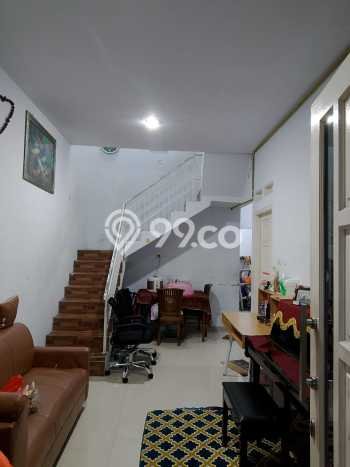 Dijual Rumah 3 Kamar Lokasi Strategis Nyaman dan Strategis di Karawaci Dijual Rumah 3 Kamar Lokasi Strategis Nyaman dan Strategis di Karawaci