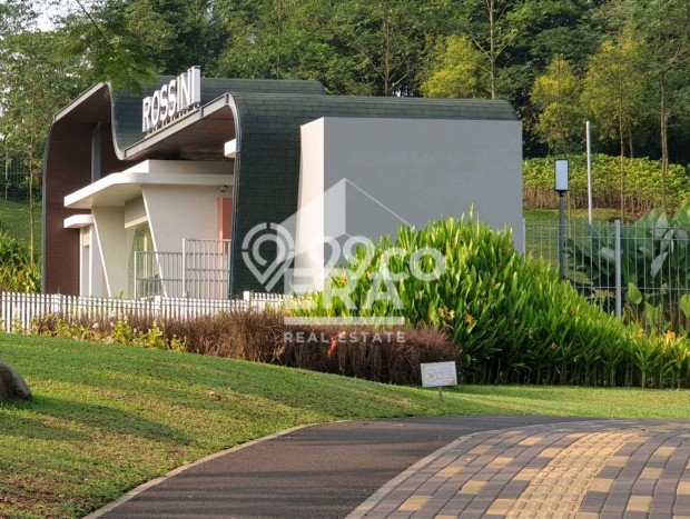 Dijual Rumah Luas Elegan Dengan View Cantik di Gading Serpong, Tangerang Dijual Rumah Luas Elegan Dengan View Cantik di Gading Serpong, Tangerang