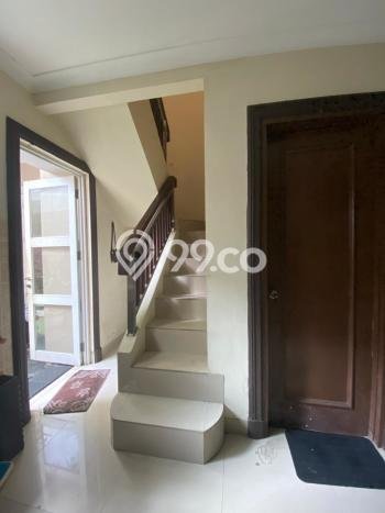 Rumah Mewah LB 300m2 Siap Pakai Desain Elegan di Modernland, Tangerang Rumah Mewah LB 300m2 Siap Pakai Desain Elegan di Modernland, Tangerang
