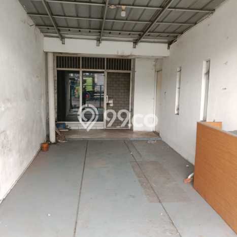 Disewakan Ruko komersial di Karawaci luas bangunan 150m2 Disewakan Ruko komersial di Karawaci luas bangunan 150m2