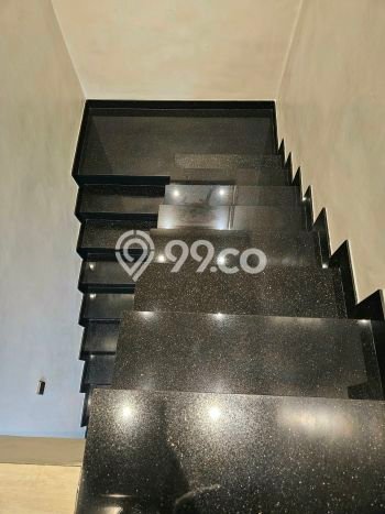 Hunian Elit LB 300m2 Siap Pakai Desain Elegan di Lippo Karawaci, Tangerang Hunian Elit LB 300m2 Siap Pakai Desain Elegan di Lippo Karawaci, Tangerang