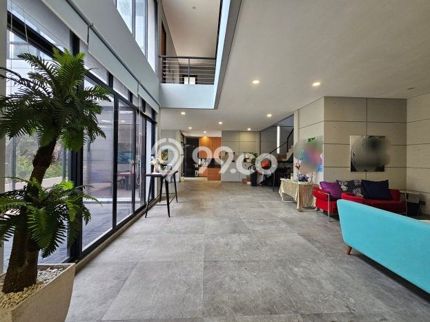 For Sale! Premium House LT 405m2 Desain Modern di Summarecon Serpong For Sale! Premium House LT 405m2 Desain Modern di Summarecon Serpong