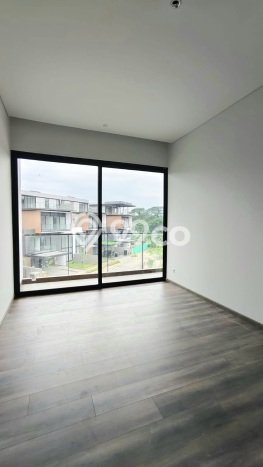 Ready to Use! Premium House LT 390m2 Desain Modern di BSD City Ready to Use! Premium House LT 390m2 Desain Modern di BSD City