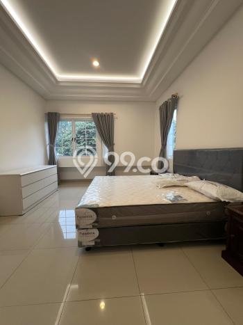 Rumah Cantik Siap Huni Di BSD Luas 280m2 Aman Rumah Cantik Siap Huni Di BSD Luas 280m2 Aman