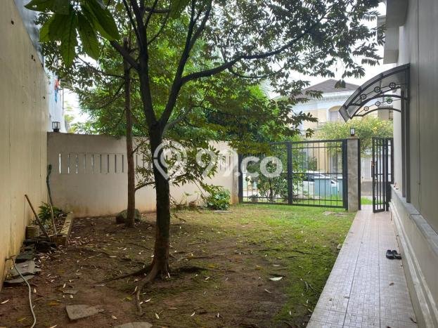 Rumah Mewah LB 300m2 Siap Pakai Desain Elegan di Modernland, Tangerang Rumah Mewah LB 300m2 Siap Pakai Desain Elegan di Modernland, Tangerang