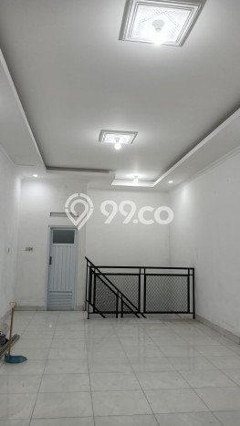 Disewakan Ruko komersial di Depok luas bangunan 80m2 Disewakan Ruko komersial di Depok luas bangunan 80m2