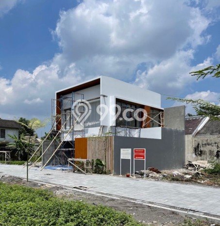 Rumah 4 Kamar Tidur Konsep Modern di Depok, Dekat Fasilitas Umum, Sleman Rumah 4 Kamar Tidur Konsep Modern di Depok, Dekat Fasilitas Umum, Sleman