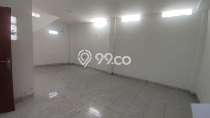 LOKASI STRATEGIS! Ruko di Depok, Luas 300m2m², Area Ramai, Ready Bisnis LOKASI STRATEGIS! Ruko di Depok, Luas 300m2m², Area Ramai, Ready Bisnis