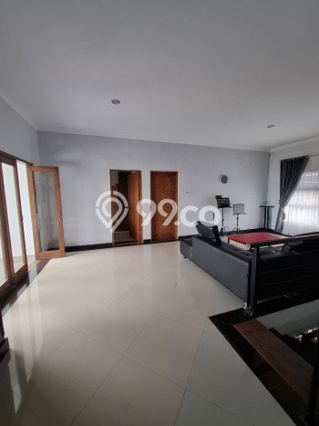 Rumah Modern Minimalis 5 Kamar Siap Huni di Mlati Rumah Modern Minimalis 5 Kamar Siap Huni di Mlati