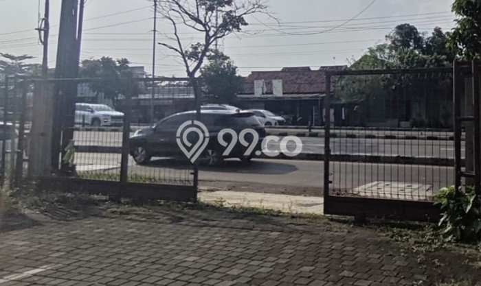 SEWA TERBAIK! Gudang Kawasan Sewon, Luas 677m2m², Kawasan Ramai, Siap Untuk Digunakan SEWA TERBAIK! Gudang Kawasan Sewon, Luas 677m2m², Kawasan Ramai, Siap Untuk Digunakan