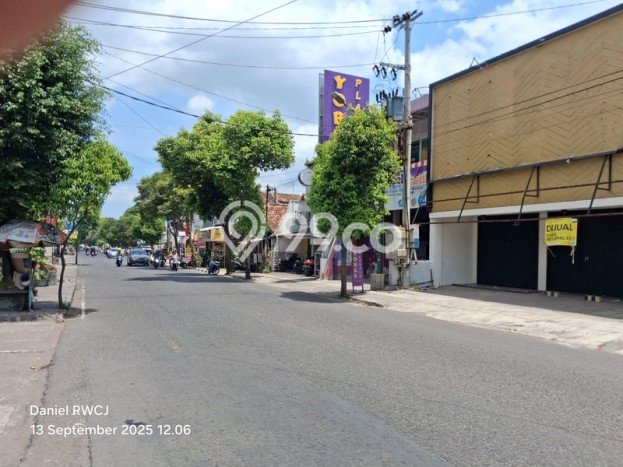 Disewakan Ruko komersial di Mergangsan luas bangunan 323m2 Disewakan Ruko komersial di Mergangsan luas bangunan 323m2