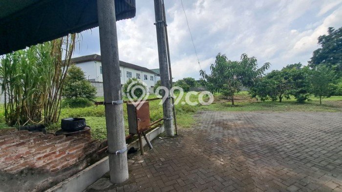 Unit Gudang Dijual di Banguntapan Bantul Luas Tanah 6776m2, Luas Bangunan 1600m2 Unit Gudang Dijual di Banguntapan Bantul Luas Tanah 6776m2, Luas Bangunan 1600m2