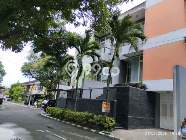 Jual Rumah Luas Megah Dengan View Cantik di Caturtunggal, Sleman Jual Rumah Luas Megah Dengan View Cantik di Caturtunggal, Sleman