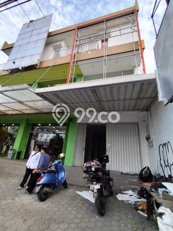 Ruko Disewa di Sleman dengan LB 200m2 Area Komersial Ramai Ruko Disewa di Sleman dengan LB 200m2 Area Komersial Ramai