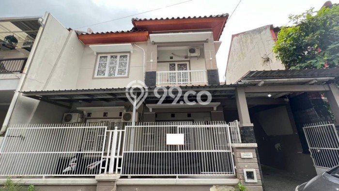Hunian Elit LB 166m2 Siap Pakai Desain Elegan di Caturtunggal, Sleman Hunian Elit LB 166m2 Siap Pakai Desain Elegan di Caturtunggal, Sleman