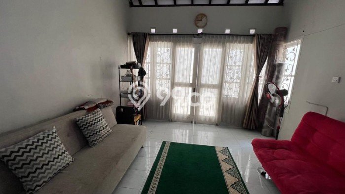 Hunian Elit LB 166m2 Siap Pakai Desain Elegan di Caturtunggal, Sleman Hunian Elit LB 166m2 Siap Pakai Desain Elegan di Caturtunggal, Sleman