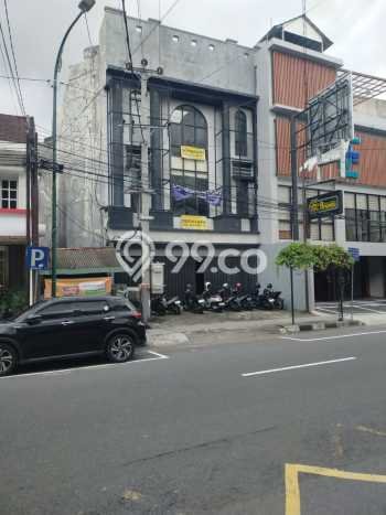 Komersial bagus disewakan di Gondokusuman Yogyakarta dengan LB 845m2 harga sewa terbaik Komersial bagus disewakan di Gondokusuman Yogyakarta dengan LB 845m2 harga sewa terbaik