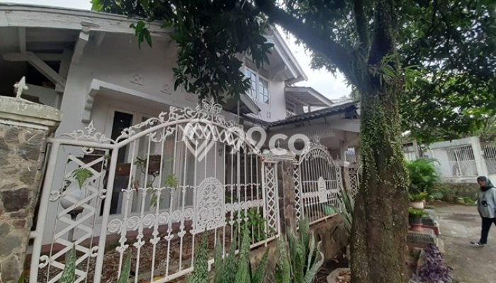 Dijual Hunian Rumah Nyaman 4 KT di Sektor 3 - Bintaro, Tangerang Selatan Dijual Hunian Rumah Nyaman 4 KT di Sektor 3 - Bintaro, Tangerang Selatan
