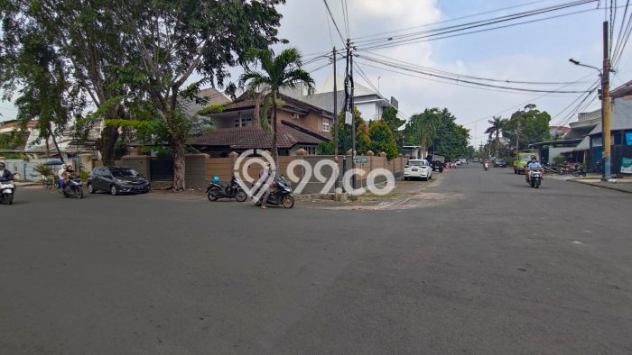 Ready to Use! Premium House LT 550m2 Desain Elegan di Kalideres Ready to Use! Premium House LT 550m2 Desain Elegan di Kalideres