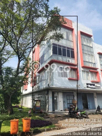 Ruko Dijual di Jakarta Barat LT 73m2 & LB 292m2 Lokasi Terbaik! Ruko Dijual di Jakarta Barat LT 73m2 & LB 292m2 Lokasi Terbaik!