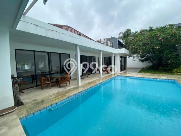 Rumah Elit Modern Siap Huni di Kemang Jakarta Selatan Rumah Elit Modern Siap Huni di Kemang Jakarta Selatan