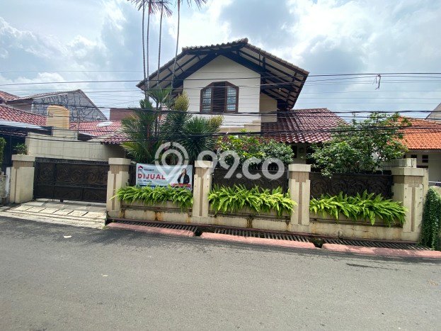 Dijual Rumah Premium dengan Fasilitas Sekitar Komplit di Pejaten Timur, Jakarta Selatan Dijual Rumah Premium dengan Fasilitas Sekitar Komplit di Pejaten Timur, Jakarta Selatan