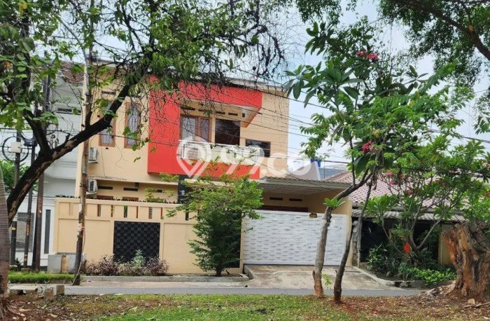 Dijual Cepat Rumah Bagus Siap Huni LB 239m2 di Duren Sawit, Jakarta Timur Dijual Cepat Rumah Bagus Siap Huni LB 239m2 di Duren Sawit, Jakarta Timur
