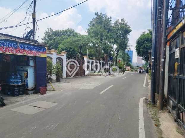 Hunian Elit LB 1500m2 Siap Huni Desain Elegan di Kebagusan, Jakarta Selatan Hunian Elit LB 1500m2 Siap Huni Desain Elegan di Kebagusan, Jakarta Selatan