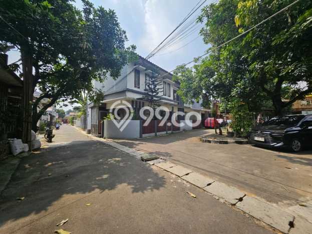 Jual Rumah Strategis Bagus Punya 5 KT di Pondok Aren Tangerang Selatan - Jual Rumah Strategis Bagus Punya 5 KT di Pondok Aren Tangerang Selatan -