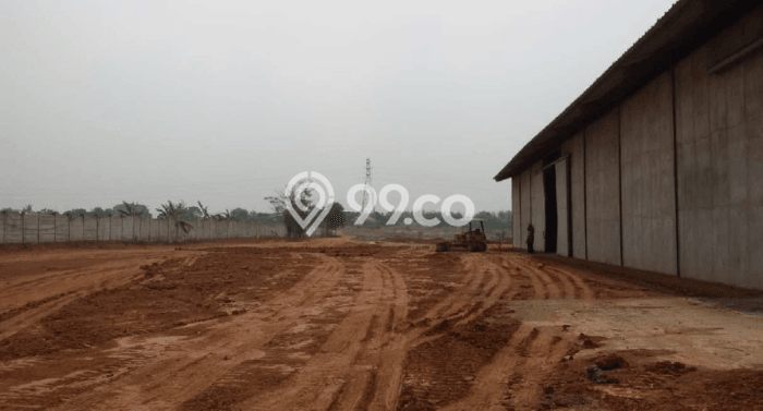 Tanah di Karawang Barat, Karawang Luas 93000m2 Dijual Segera Tanah di Karawang Barat, Karawang Luas 93000m2 Dijual Segera