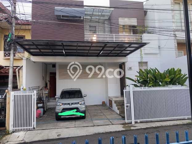 Dijual Rumah Premium dengan Fasilitas Sekitar Komplit di Tebet, Jakarta Selatan Dijual Rumah Premium dengan Fasilitas Sekitar Komplit di Tebet, Jakarta Selatan