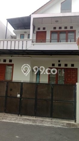 Rumah Bagus Siap Pakai Di Tebet Luas 180m2 Aman Rumah Bagus Siap Pakai Di Tebet Luas 180m2 Aman