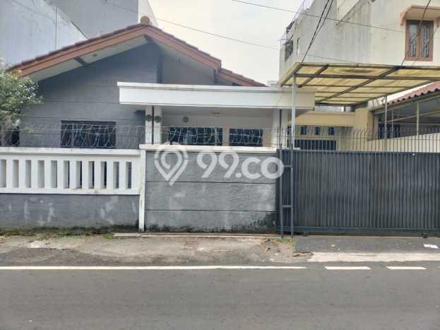 Rumah Cantik Siap Huni Di Tebet Luas 160m2 Lokasi Strategis Rumah Cantik Siap Huni Di Tebet Luas 160m2 Lokasi Strategis