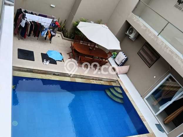 Rumah Mewah LB 500m2 Siap Pakai Desain Elegan di Cibubur, Bogor Rumah Mewah LB 500m2 Siap Pakai Desain Elegan di Cibubur, Bogor