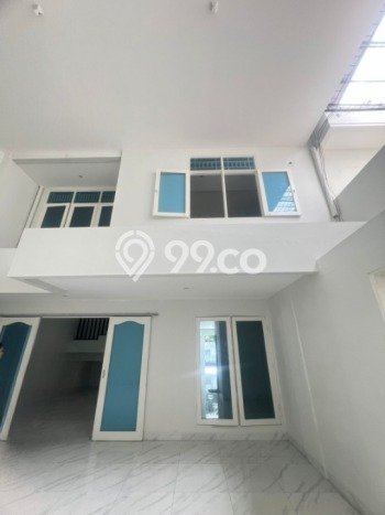 Ready to Use! Premium House LT 200m2 Desain Elegan di Metland Menteng Ready to Use! Premium House LT 200m2 Desain Elegan di Metland Menteng
