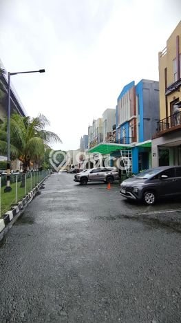 Ruko untuk disewa di Kelapa Gading punya LT 68m2 & LB 200m2 harga sewa kompetitif Ruko untuk disewa di Kelapa Gading punya LT 68m2 & LB 200m2 harga sewa kompetitif