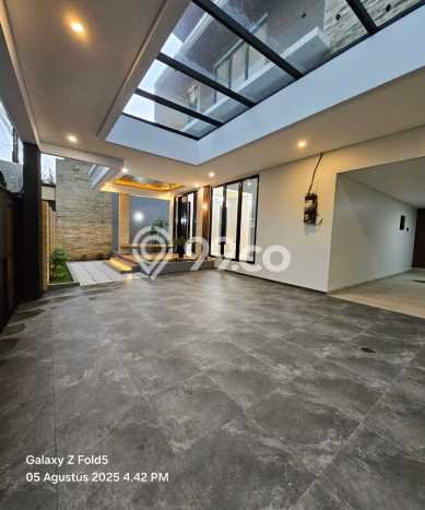 Jual Rumah Mewah Megah Dengan View Cantik di Radio Dalam, Jakarta Selatan Jual Rumah Mewah Megah Dengan View Cantik di Radio Dalam, Jakarta Selatan
