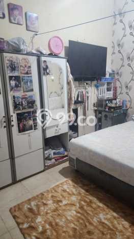 Jual Rumah Strategis Bagus Punya 2 KT di Rungkut Surabaya SHM Jual Rumah Strategis Bagus Punya 2 KT di Rungkut Surabaya SHM