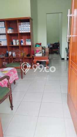 Rumah Modern Cantik 4 KT Siap Huni di Rungkut Rumah Modern Cantik 4 KT Siap Huni di Rungkut