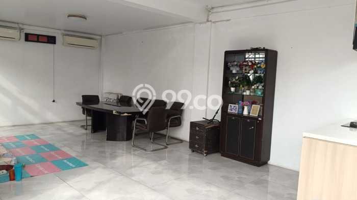 Ruko Komersial Disewakan di Bekasi Selatan Bekasi Luas 180m2 Ruko Komersial Disewakan di Bekasi Selatan Bekasi Luas 180m2
