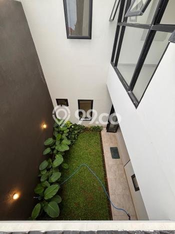 Hunian Eksklusif Siap Huni LT 155m2 di Duren Sawit, Jakarta Timur Hunian Eksklusif Siap Huni LT 155m2 di Duren Sawit, Jakarta Timur