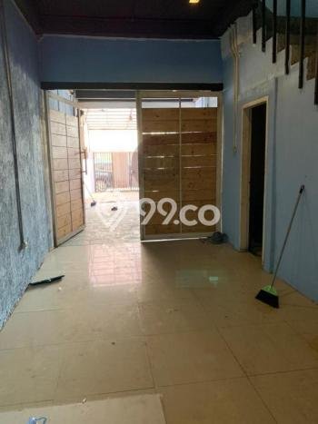 LOKASI SUPER STRATEGIS! Ruko di Cempaka Putih, Luas 104m2m², Area Komersial LOKASI SUPER STRATEGIS! Ruko di Cempaka Putih, Luas 104m2m², Area Komersial