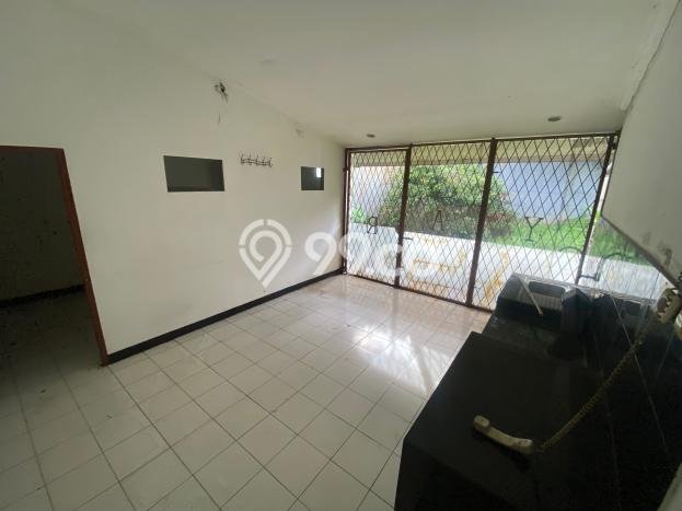 Ruko Disewa di Bekasi dengan LB 250m2 Area Komersial Ramai Ruko Disewa di Bekasi dengan LB 250m2 Area Komersial Ramai