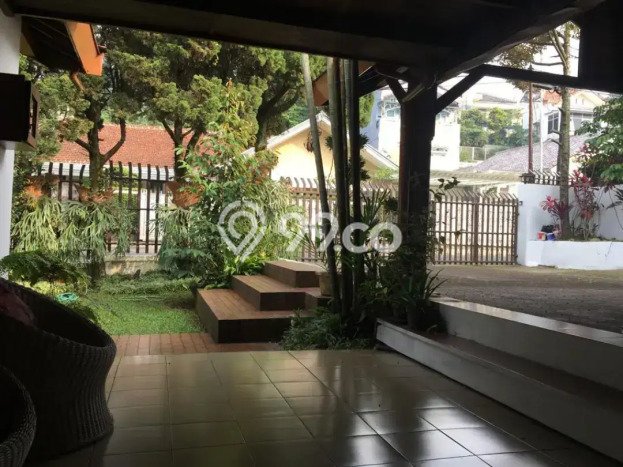 Rumah Elit Modern Siap Huni di Sayap Dago Bandung Rumah Elit Modern Siap Huni di Sayap Dago Bandung