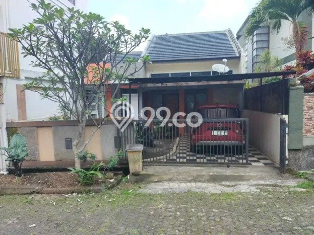 Jual Rumah Eksklusif 4 KT di Cihanjuang, Bandung Jual Rumah Eksklusif 4 KT di Cihanjuang, Bandung